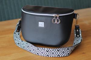 Crossbody ledvinka - černá