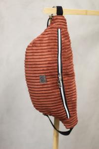 Ledvinka Nela - skořicový manšestr